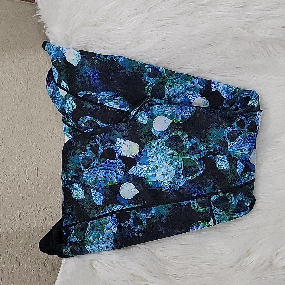 CVG Mermaid skulls large full legnth